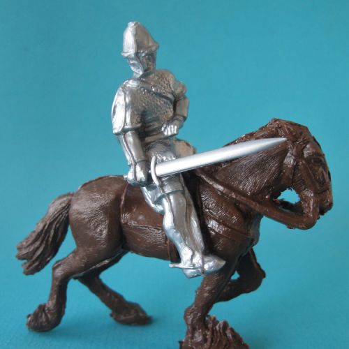 Homme du Shérif à cheval avec arme abaissée (épée, lance, hache ou masse d'armes)