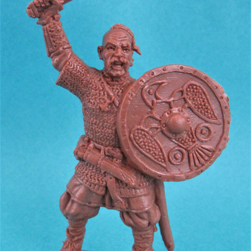 03. Garde nu tête avec épée et bouclier rond.