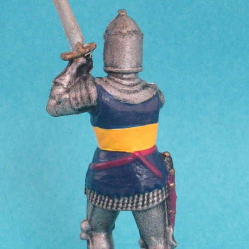 02. Chevalier avec épée et heaume (repeint).