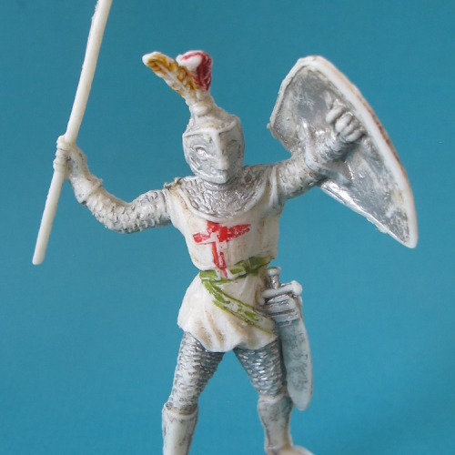 02. Chevalier avec lance et bouclier (en plastique souple).
