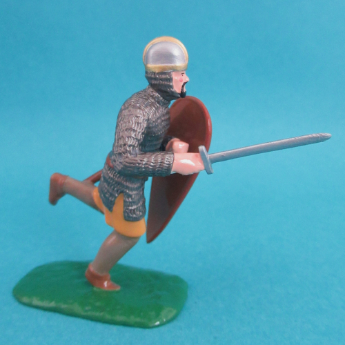 SX03   Saxons avec épée et bouclier dont 1 porte-dragon (1/3).
