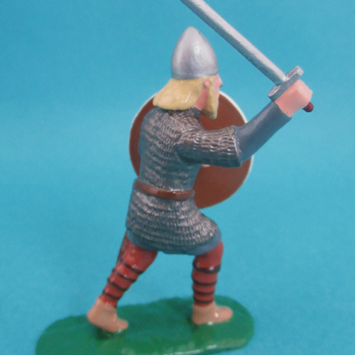 SX03   Saxons avec épée et bouclier dont 1 porte-dragon (3/3).