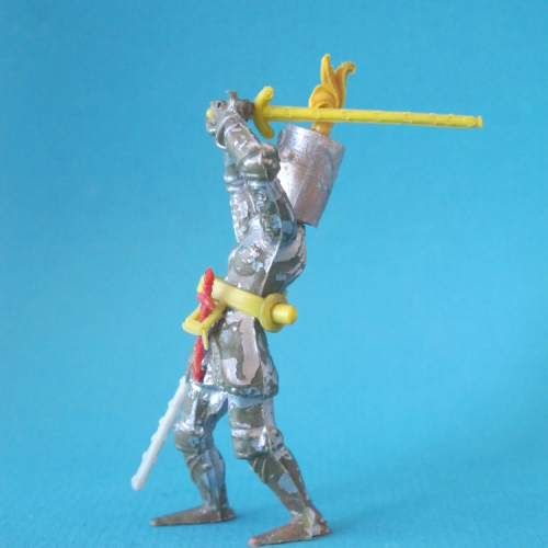 Pose 1 : deux mains au-dessus de la tête.