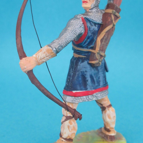 8642  Archer main au carquois (II).