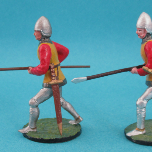 BF-73. Homme d'armes français avec lance et hache (2 pièces)