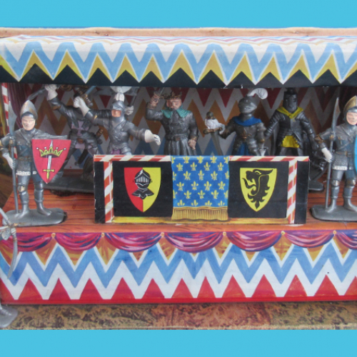 Détails (certainement des figurines ajoutées pour complèter la boîte comme le chevalier de faction en rouge Ludorev).