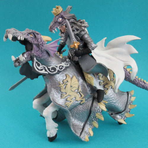 36011    Roi sorcier et son cheval (2015).