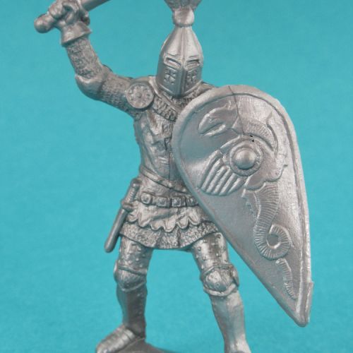 CP02. Chevalier avec épée, bouclier normand et casque à 3 plumets.