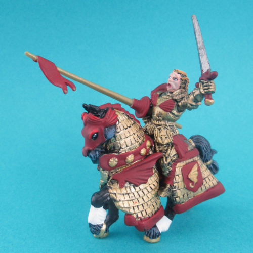 60836   Coffret Terres hostiles: le combat du dragon (1 dragon, 1 chevalier à cheval, 1 mage - 40mm).