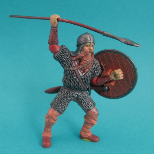 Viking avec lance et bouclier.