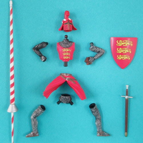 Chevalier en pièces détachables.