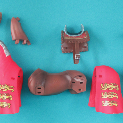 Cheval en pièces détachables.