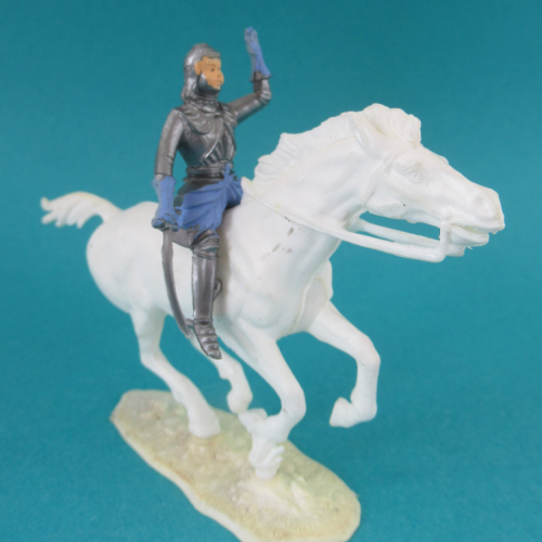 CH20 Jeanne d'Arc à cheval avec épée (main gauche levée et ouverte).