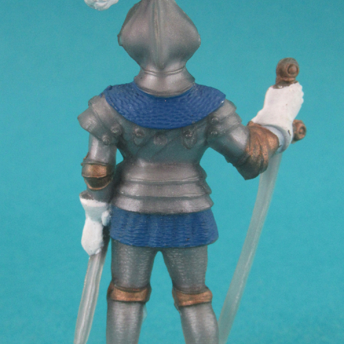NV07 Chevalier de faction avec épée et casque à plumet.