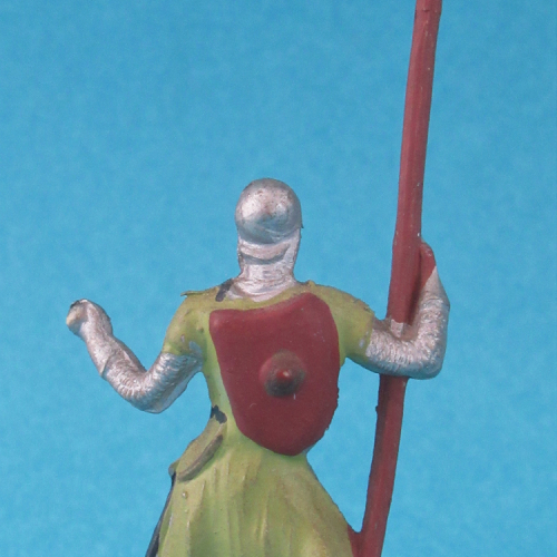 353 Chevalier avec lance et bouclier sur le dos.