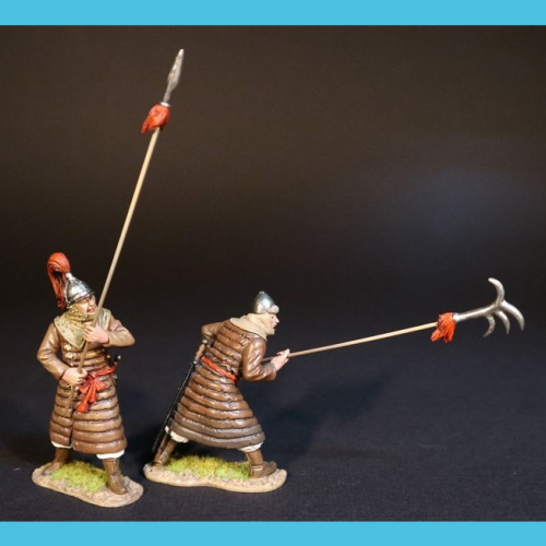 MIJ-017A    Set de 2 guerriers coréens avec lance à crochet.