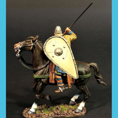 NM055 Cavalier breton avec lance pointée et bouclier.