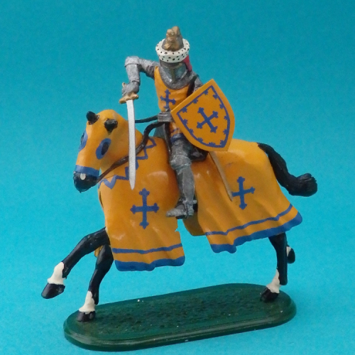 KA26 Chevalier monté chargeant avec épée baissée et bouclier.