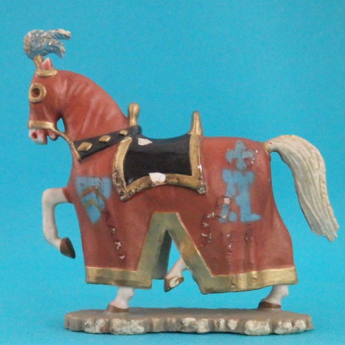 Cheval carapaçonné - 1963 - nouvelle selle.