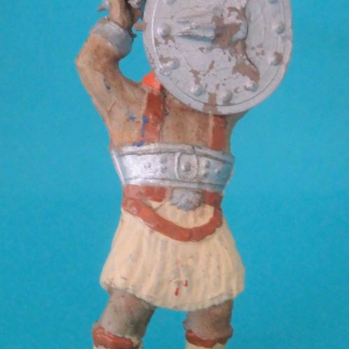 Viking (manque épée, tient la masse d'armes de Juju - photo collection P. Albaret).
