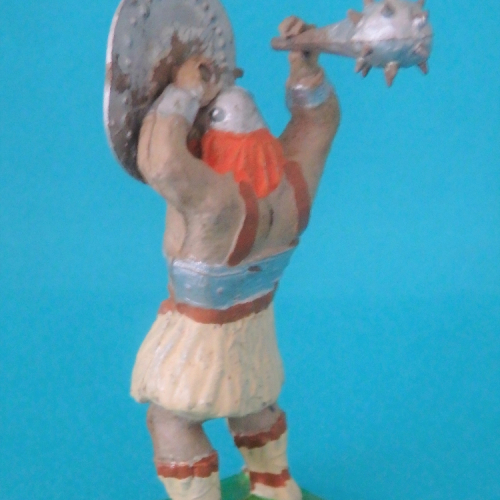 Viking (manque épée, tient la masse d'armes de Juju - photo collection P. Albaret).