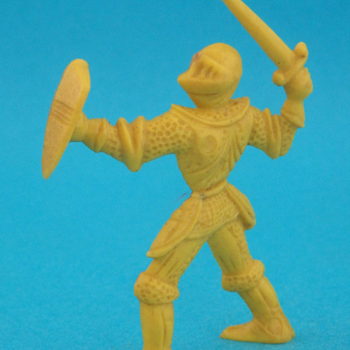 LD05 Chevalier épée levée et bras gauche tendu avec bouclier.