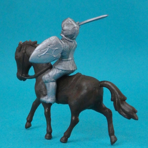 MAN10 Cavalier avec épée épée et bouclier brandis (version PRB).
