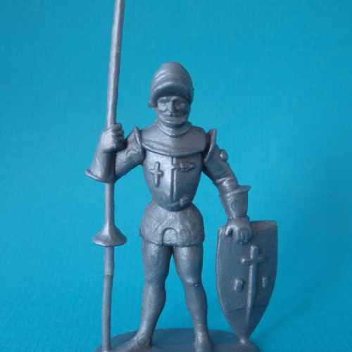 MAN/DOM 14. Chevalier de faction avec lance et bouclier.