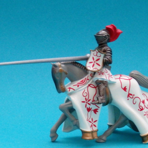 Nr 08417 Chevalier à cheval blanc et rouge avec lance.
