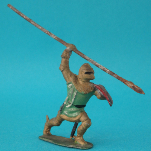 Chevalier avec lance et bouclier (copie Britains)