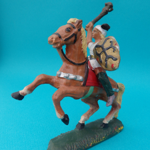 1/32 Guerrier à cheval avec massue.