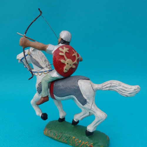 1/33 Guerrier à cheval tirant à l’arc.