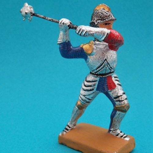178/5 Chevalier avec masse d'armes.