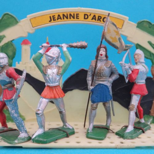 Petit présentoir en plastique avec Jeanne d'Arc.
