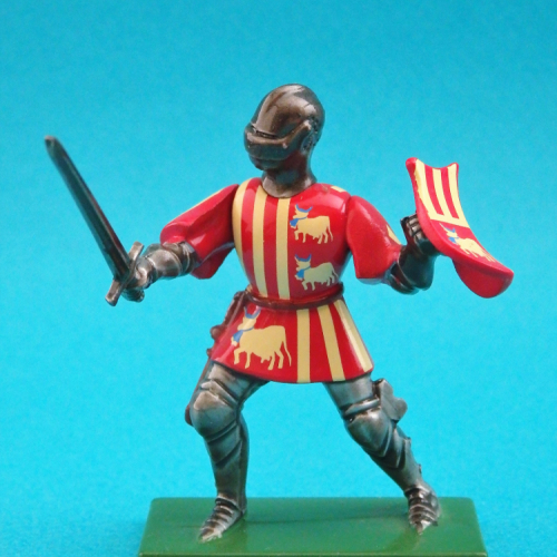 Nr 08411   Chevalier à pied rouge et jaune avec épée.