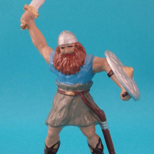 1102 Viking barbu avec épée et bouclier.