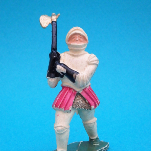 Nr 6. Chevalier moulé plastique couleur blanche.