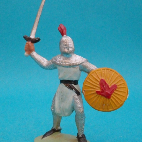 1. Chevalier avec épée et bouclier.