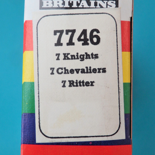 7746 Boxed set contenant 7 chevaliers à pied (deuxième version).