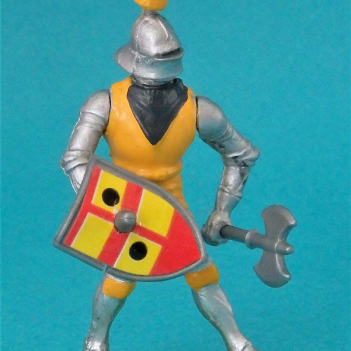 Chevalier en jaune.