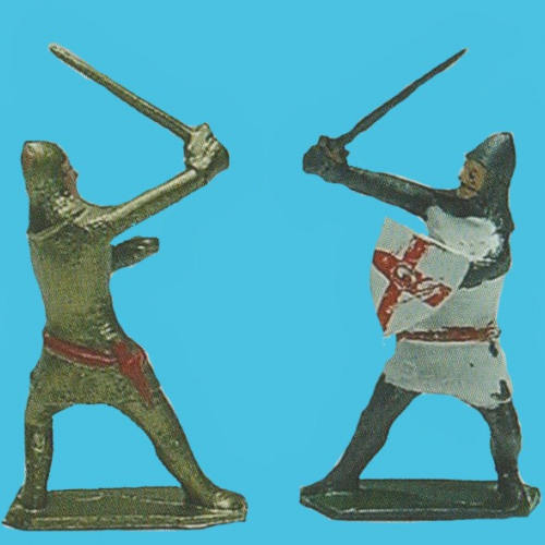 "Crescent" à gauche - "REKA" à droite - Photo livre de P. Cowan "Toy Knights" 2004.